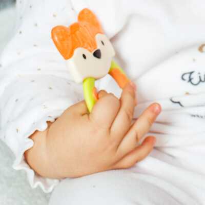 Прорезыватель Uviton с охлаждающим эффектом Buddies Лисенок 0142, производитель Uviton, ISBN 462-7-10496-349-7№ 4