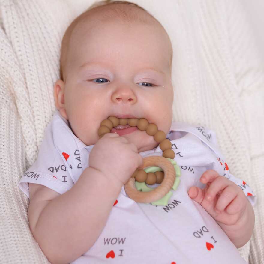 Силиконовая игрушка-прорезыватель с буком Natura (зеленый), арт. 0420/02 зеленый, производитель Uviton, ISBN 465-7-78025-188-5, № 5