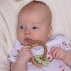 Силиконовая игрушка-прорезыватель с буком Natura (зеленый), арт. 0420/02 зеленый, производитель Uviton, ISBN 465-7-78025-188-5, № 7