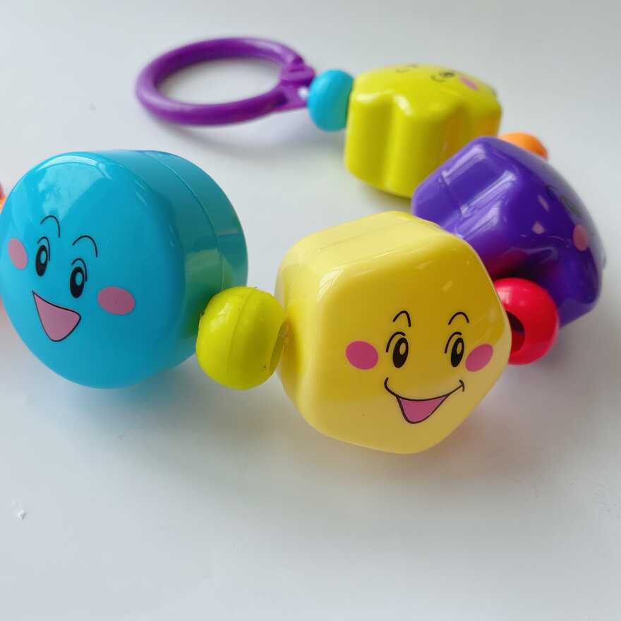 Погремушка Uviton на коляску или автокресло Smile, производитель Uviton, ISBN 462-7-10496-755-6, № 9
