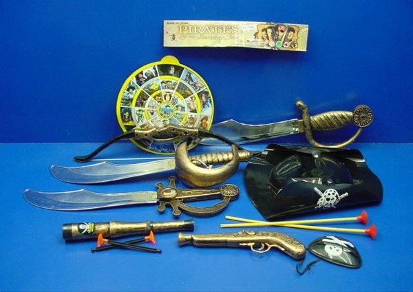 Игровой набор Пираты, 13 предметов, производитель Симбат, ISBN 693-4-54355-166-5, № 1