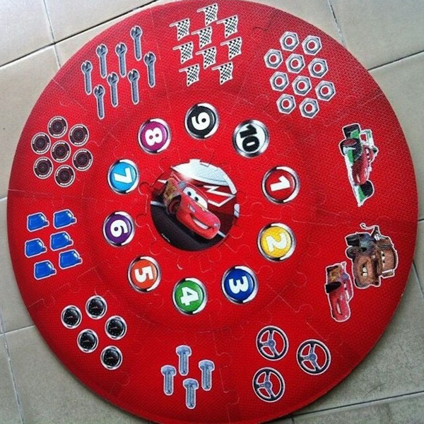 Круглый коврик-пазл Тачки, 21 деталь, производитель Симбат, ISBN 469-0-59006-927-1, № 1