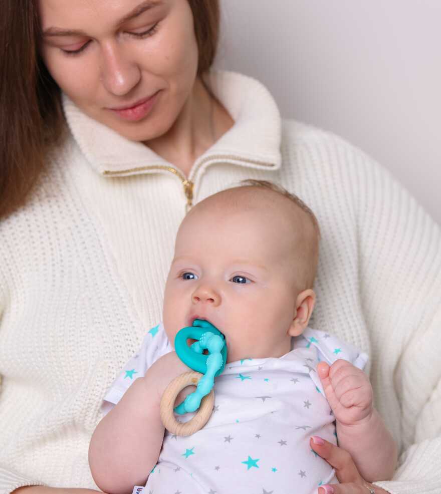 Силиконовая игрушка-прорезыватель с буком SEA (мятный/синий), арт. 0616/02, производитель Uviton, ISBN 465-7-78025-267-7, № 7