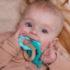 Силиконовая игрушка-прорезыватель с буком SEA (мятный/синий), арт. 0616/02, производитель Uviton, ISBN 465-7-78025-267-7, № 8