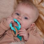 Силиконовая игрушка-прорезыватель с буком SEA (мятный/синий), арт. 0616/02, производитель Uviton, ISBN 465-7-78025-267-7, № 9