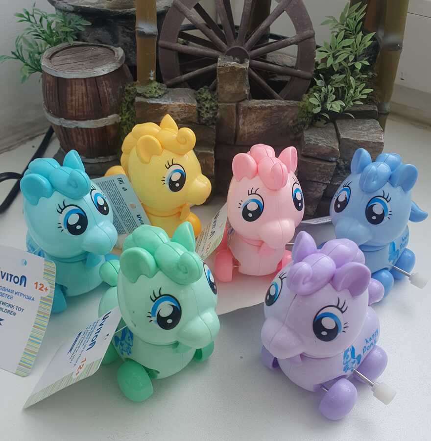 Игрушка заводная Uviton Пони зеленый, производитель Uviton, ISBN 462-7-10496-611-5, № 3