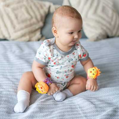 Погремушка Uviton мягкая на ручку Funny faces львята набор 2 шт Арт 0603, производитель Uviton, ISBN 465-7-78025-130-4№ 8