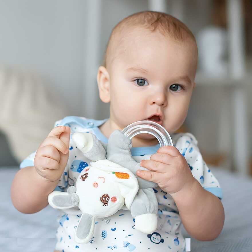 Игрушка-погремушка Uviton мягкая Кролик серый Арт 0610, производитель Uviton, ISBN 465-7-78025-114-4, № 8