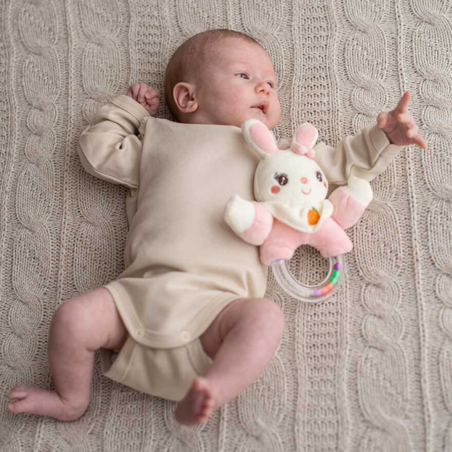 Игрушка-погремушка Uviton мягкая Кролик розовый Арт 0610, производитель Uviton, ISBN 465-7-78025-133-5, № 5