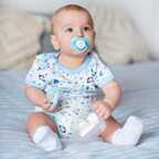 Пустышки Uviton в футляре симметричные Набор 2 шт 6-12 мес. МИШКА Арт 0230/02, производитель Uviton, ISBN 465-7-78025-048-2, № 12