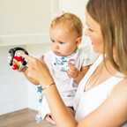 Погремушка Dolphins Арт.553/02, производитель Babyono, ISBN 590-1-43541-044-8, № 3