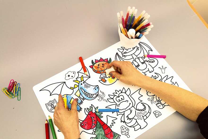 Коврик-раскраска многоразовый &quot;Дракончики&quot; (48х34см) HappyArt, производитель ХЭППИ ЛАЙН (HappyLine) , ISBN 462-7-08783-146-2, № 2