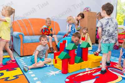 Напольный конструктор деревянный цветной по методике Поликарпова 75 элементов, для группы детского сада, + 2 фанерные коробки, ТМ Рыжий Тим, ISBN 463-1-17779-089-8№ 2