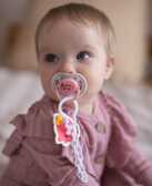 Пустышки Uviton ортодонтические с колпачком Baby Набор 2 штуки 0-6 месяцев, производитель Uviton, ISBN 203-7-74578-366-8, № 8