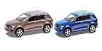 Автодрайв Машина 1:32 Volkswagen Touareg, глянц., коричн., синяя, арт. И-1222, производитель Рыжий кот, ISBN 466-5-29541-222-6, № 1