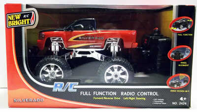 Игрушка Р/У Машина CHEVY SILVERADO 1:24, производитель New Bright, ISBN 200-0-54190-815-3№ 1