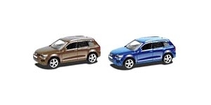 Автодрайв Машина 1:43 Volkswagen Touareg, глянц., коричневая, синяя, арт. И-1197, производитель Рыжий кот, ISBN 466-5-29541-197-7, № 1