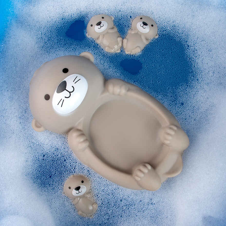 Набор игрушек для ванной Семейство выдр, арт. BATH16, производитель Dream Makers (Дрим Мейкерс), ISBN 481-4-72301-778-0, № 3