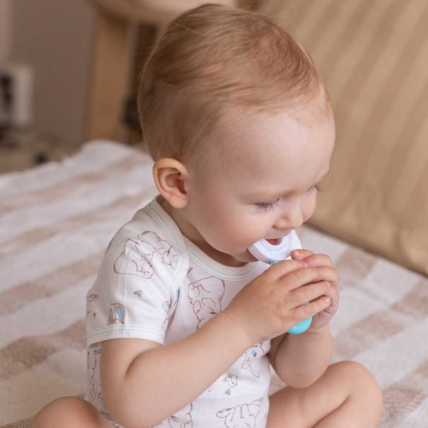 Прорезыватель-массажер Uviton для десен, производитель Uviton, ISBN 465-7-78025-066-6, № 12