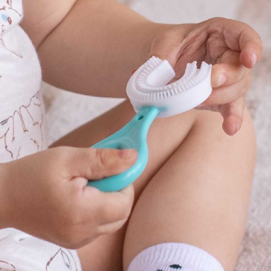 Прорезыватель-массажер Uviton для десен, производитель Uviton, ISBN 465-7-78025-066-6, № 14