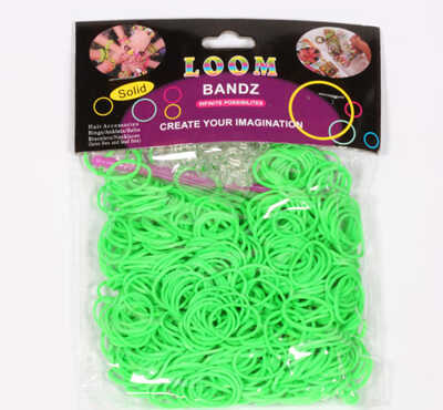 Плетение из резинок. Резинки зеленые 550 штук, арт. RC-27, производитель Loom Bands, ISBN 694-4-04930-002-7№ 1